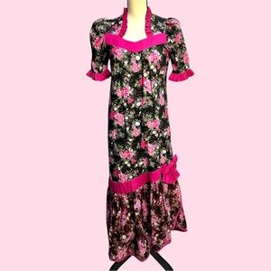 Vintage 80s Muumuu Made in Hawaii